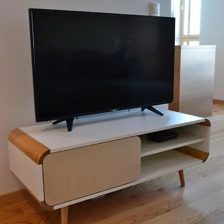 By Overnight Stays Apartment *