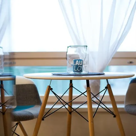 Apartment By Overnight Stays *